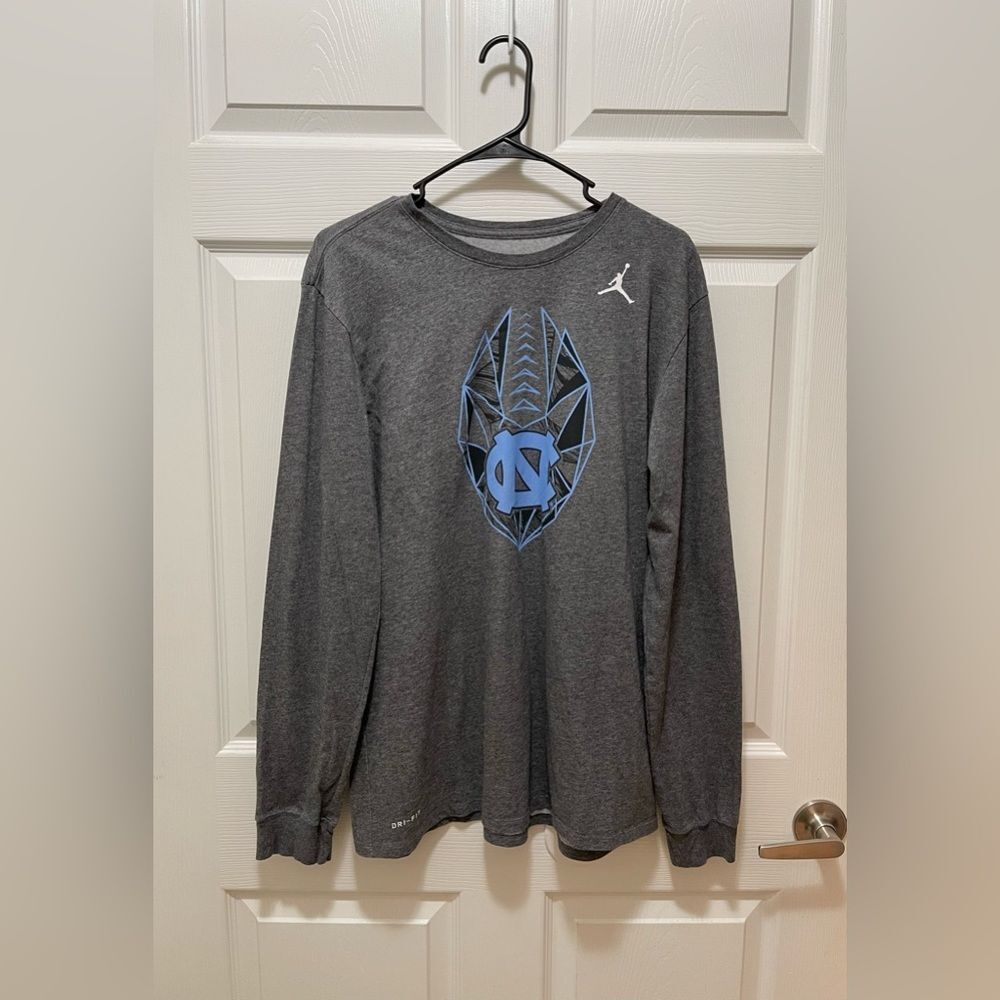 Nike Tee-Shirt Mens Dri Fit Size L NC State Logo Long Sleeve Gray